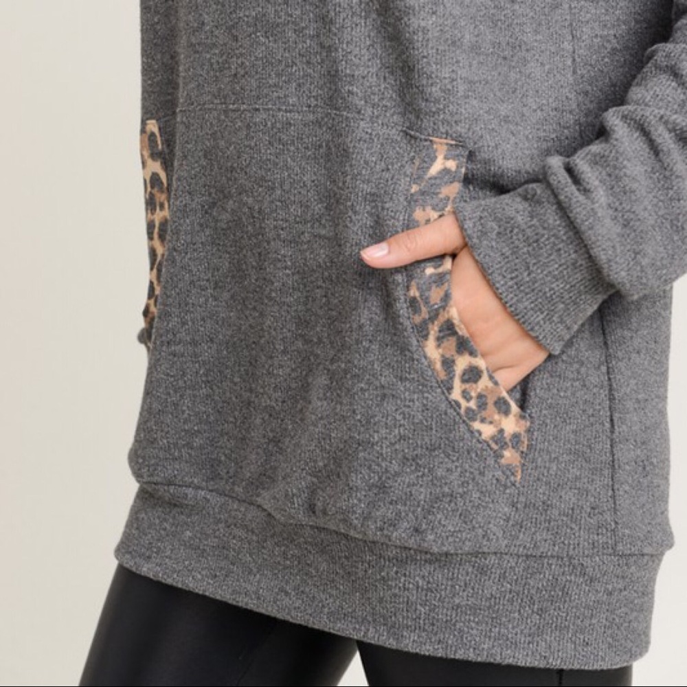 CLEARANCE-NO OFFERS‼️Kat Contrast Sweater - Picture 5 of 5